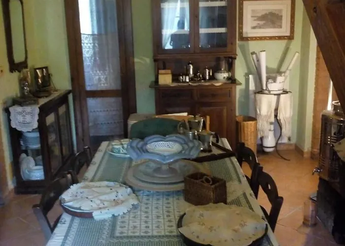 Il Casale Dell'abate - Guardea Umbria ベッド・アンド・ブレックファスト *